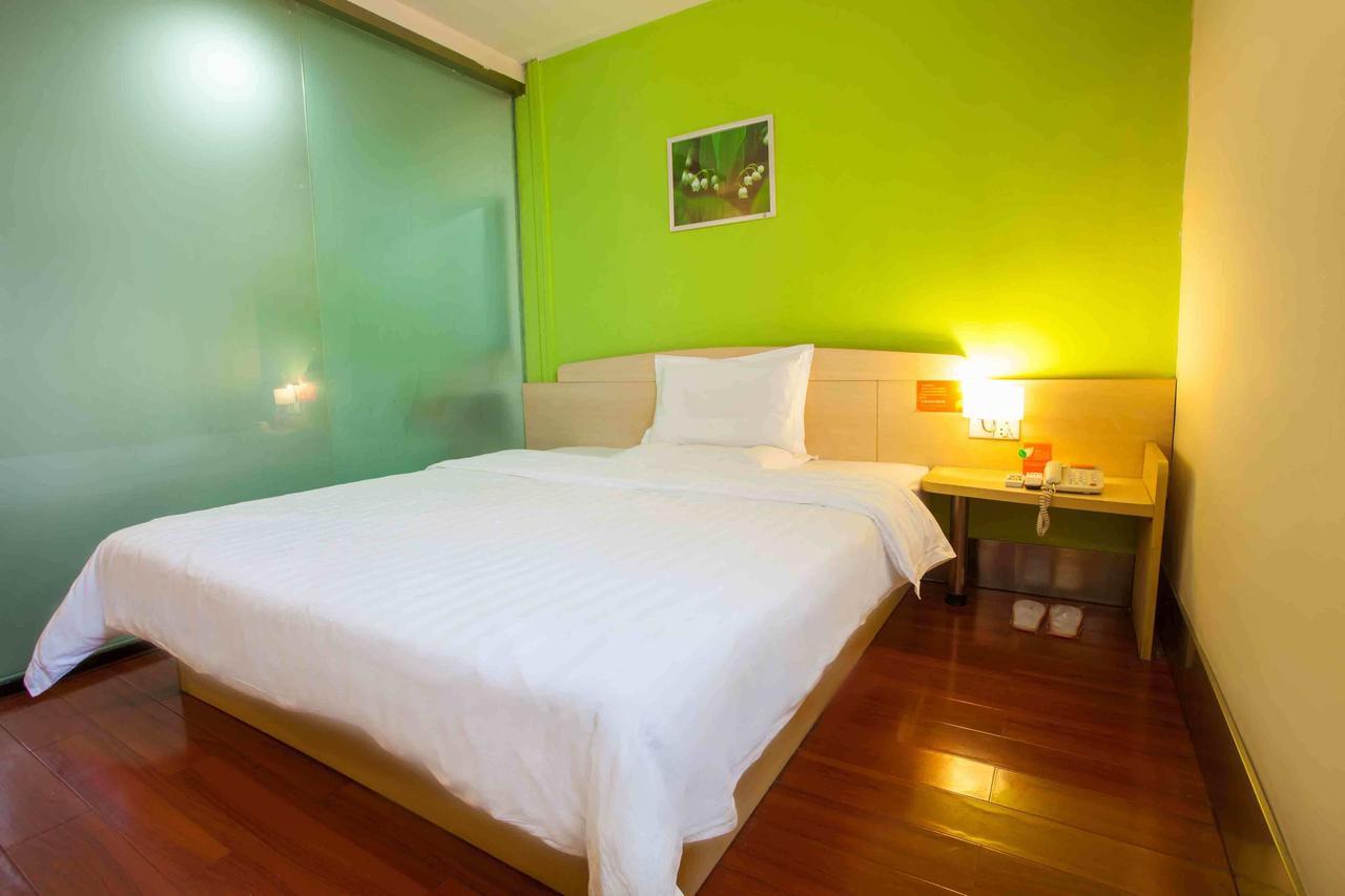 7Days Inn Dongguan Houjie Conference & Exhibition Center 객실 사진