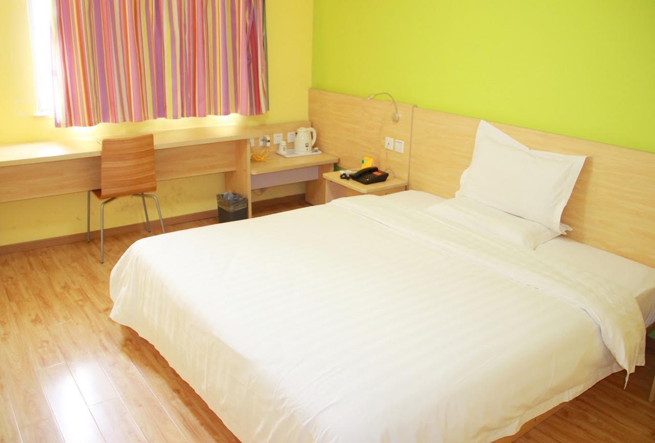 7Days Inn Dongguan Houjie Conference & Exhibition Center 외부 사진